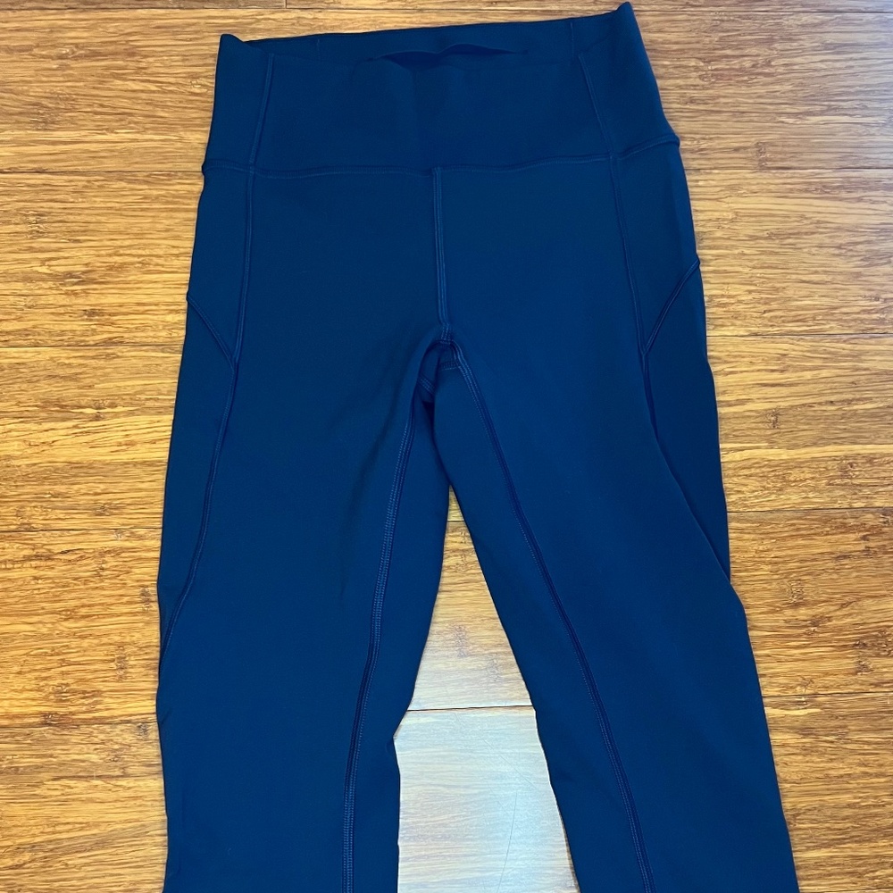 Lululemon Like New leggings navy blue size 4